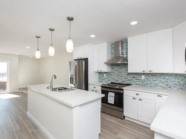 2222 Carmel Valley Rd Unit 4, Del Mar, CA 92014