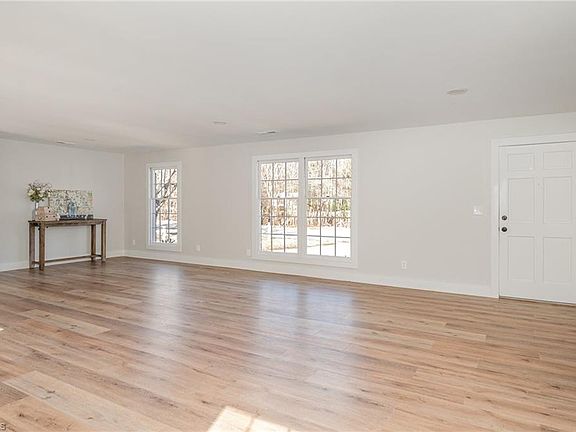 5th image of 1605 W Cone Blvd