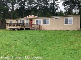 1715 Harns Rd, Oak Harbor, WA 98277