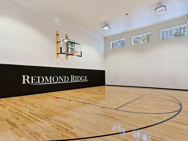 Redmond Ridge — Photo 14