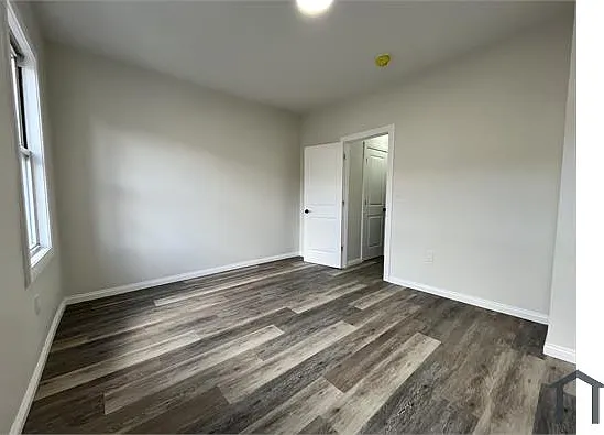 660 N 36th St — Photo 12