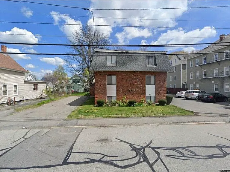 357 Lakeview Ave — Photo 1