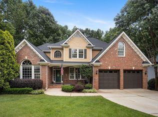 317 Sunset Grove Dr, Holly Springs, NC 27540