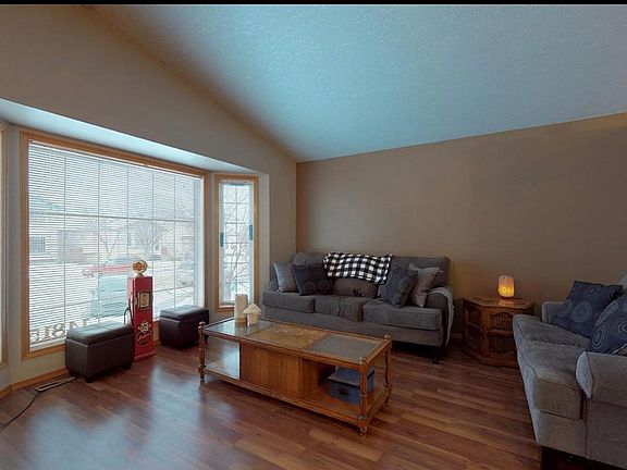 5th image of 14815 47th St NW