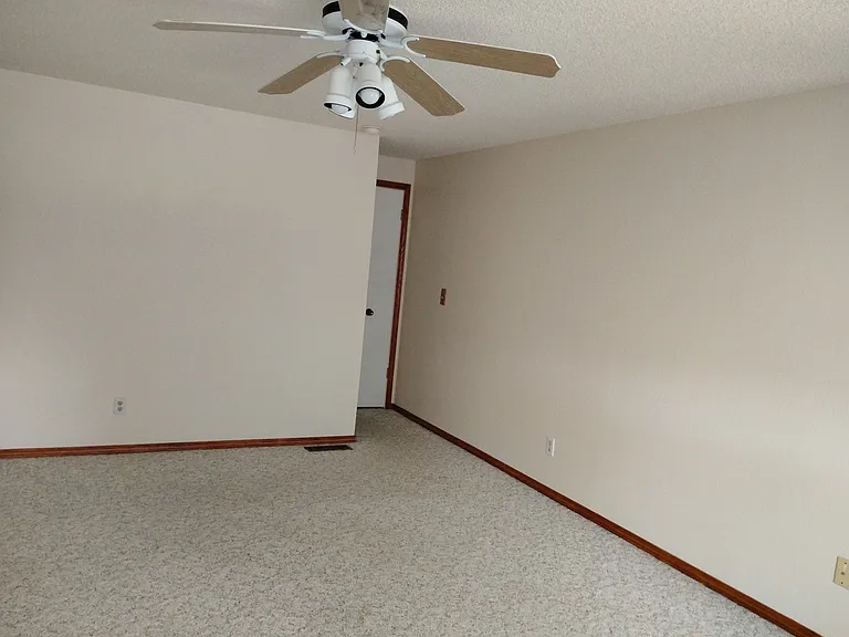 4340 Ridgecrest Way SE — Photo 32