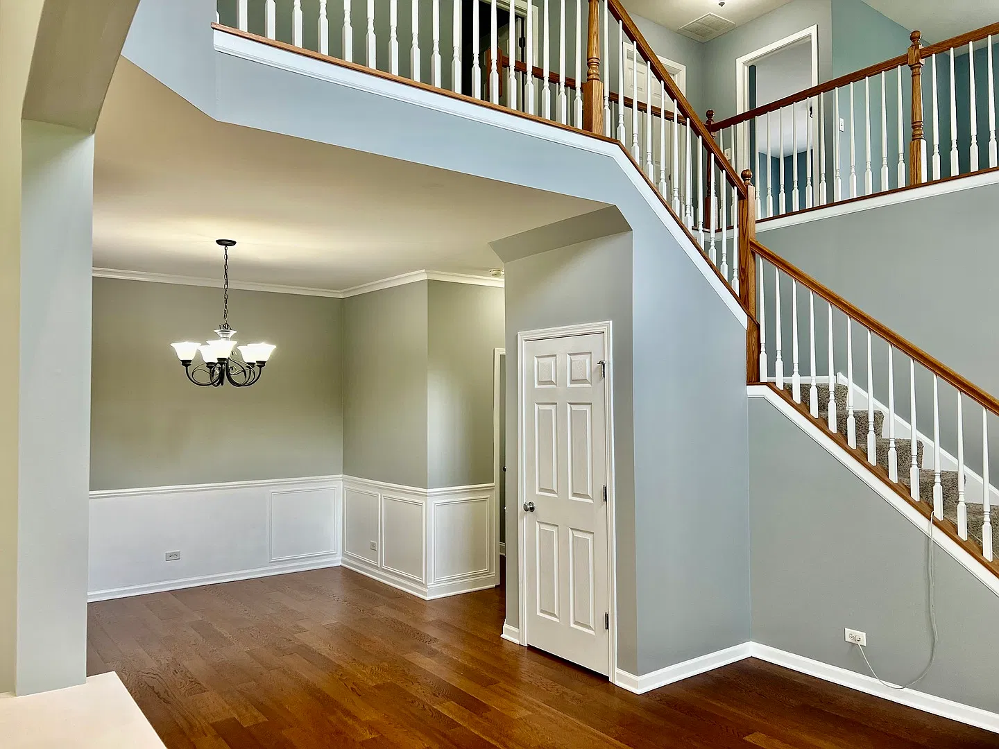 2 bed, 2.5 bath, 1678 sqft, $2,400 — Photo 4