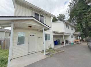 318 SE 157th Ave, Portland, OR