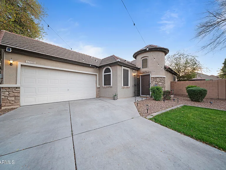 17239 W Ironwood St — Photo 32