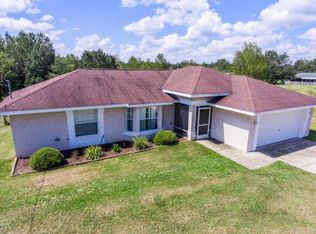 8 Willow Run Dr, Ocala, FL 34472