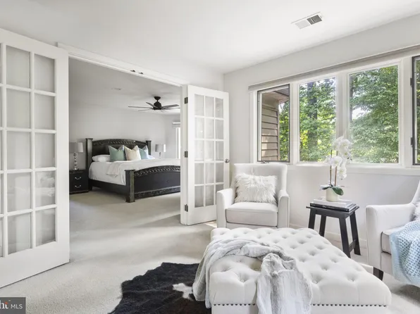 4105 Faith Ct, Alexandria, VA 22311