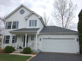 2117 Azalea Ct, Round Lake, IL 60073