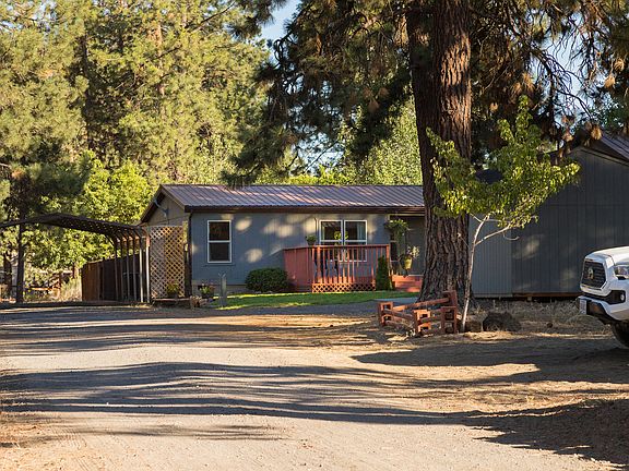 4th image of 19563 River Woods Dr