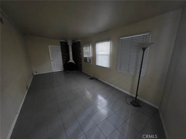 25 E San Marino Ave #25 — Photo 2