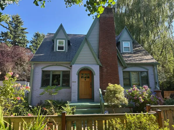 3606 SE Woodward St, Portland, OR 97202