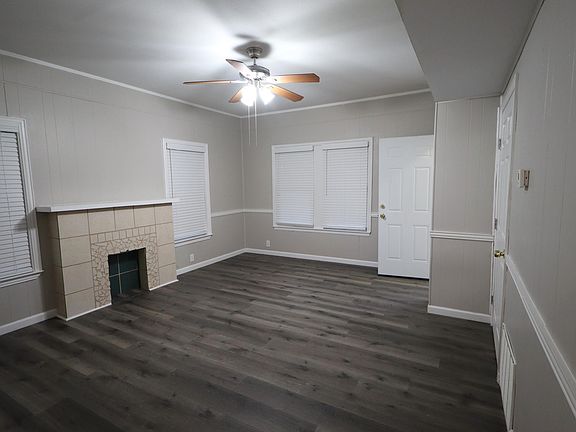2nd image of 1722 Pecos St