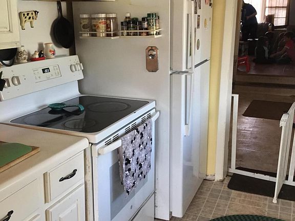 5th image of 4533 Willow Dr