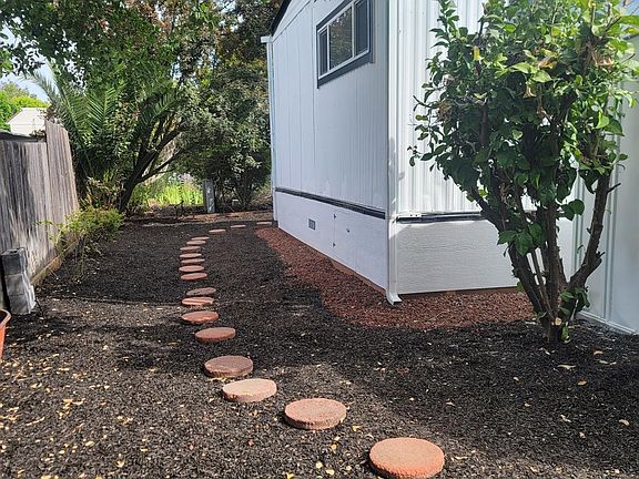 2nd image of 87 Cardinal Way