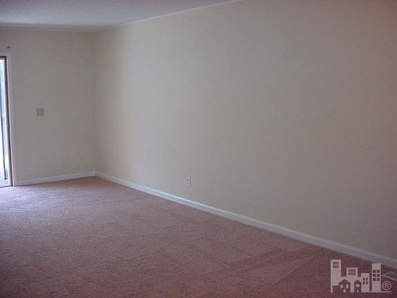 3rd image of 505 N Carolina Beach Avenue