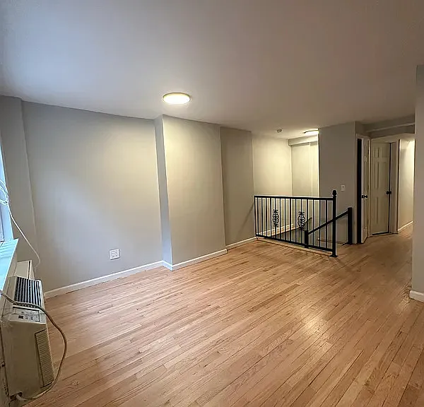 234 E 32nd St #1A — Photo 6