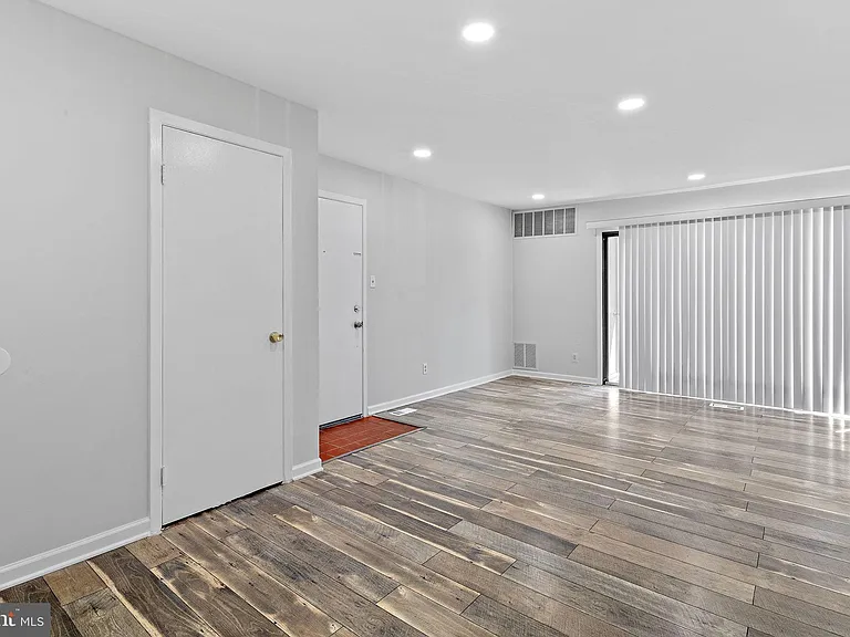 1505 Woodhollow Dr — Photo 5