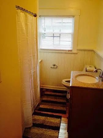 3 bed, 1.5 bath, 1100 sqft, $3,200 — Photo 3
