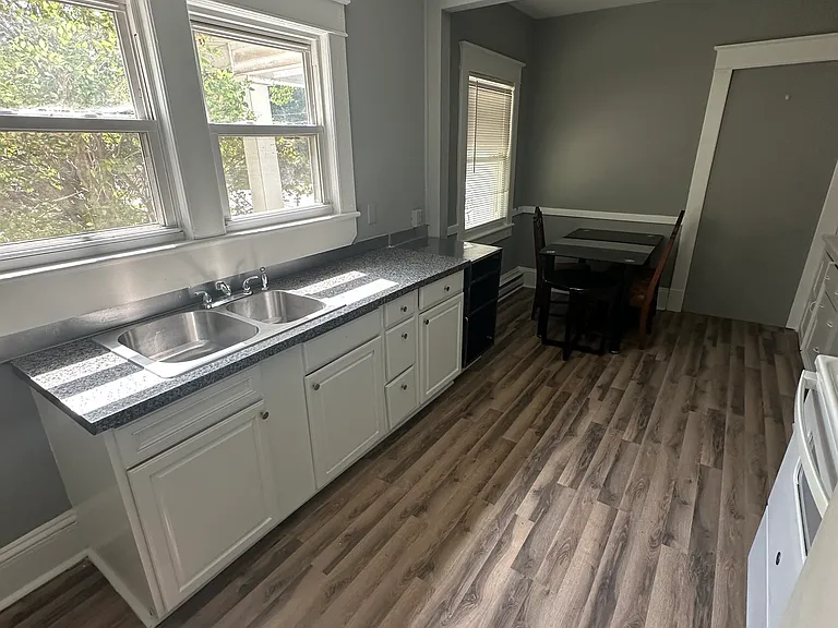 1400 W Market St — Photo 9