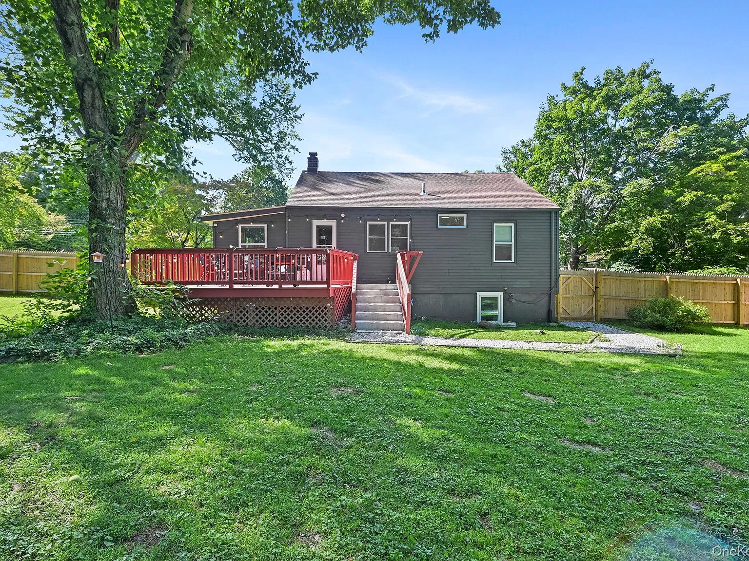 2 bed, 1.0 bath, 1100 sqft, $4,500 — Photo 3