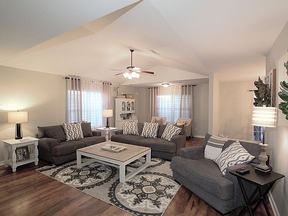 4th image of 3909 W Amour Dr
