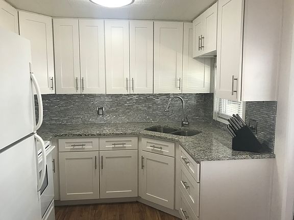4th image of 130 Patricia Ave Lot 4
