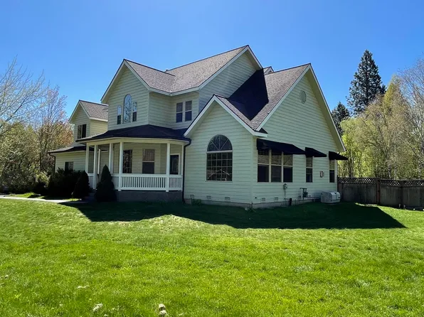 510 Mountain View Dr, Sandpoint, ID 83864