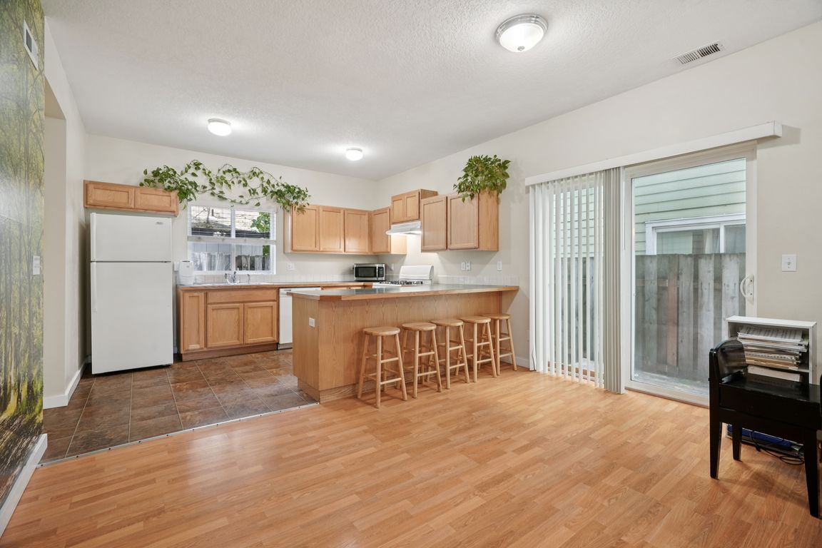 next background image