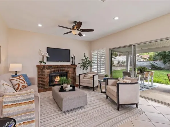 22428 Poplar St, Santa Clarita, CA 91390