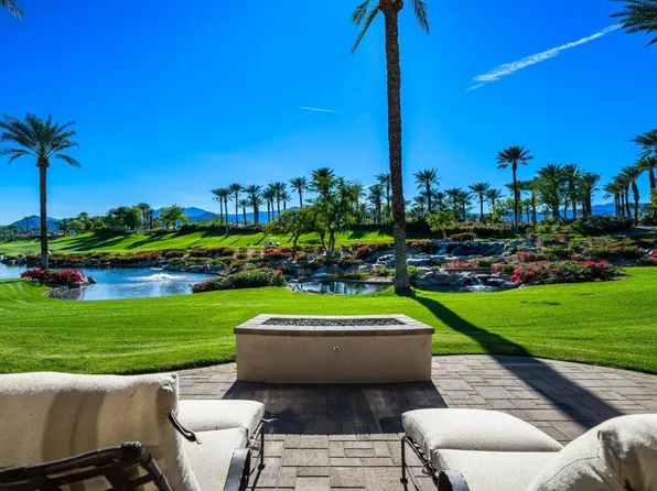 551 Red Arrow Trl, Palm Desert, CA 92211