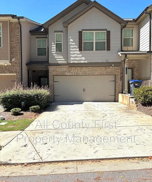 1380 Sugar Glen Ct