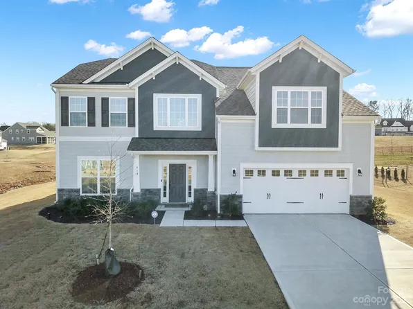 418 Canyon Ln, Waxhaw, NC 28173