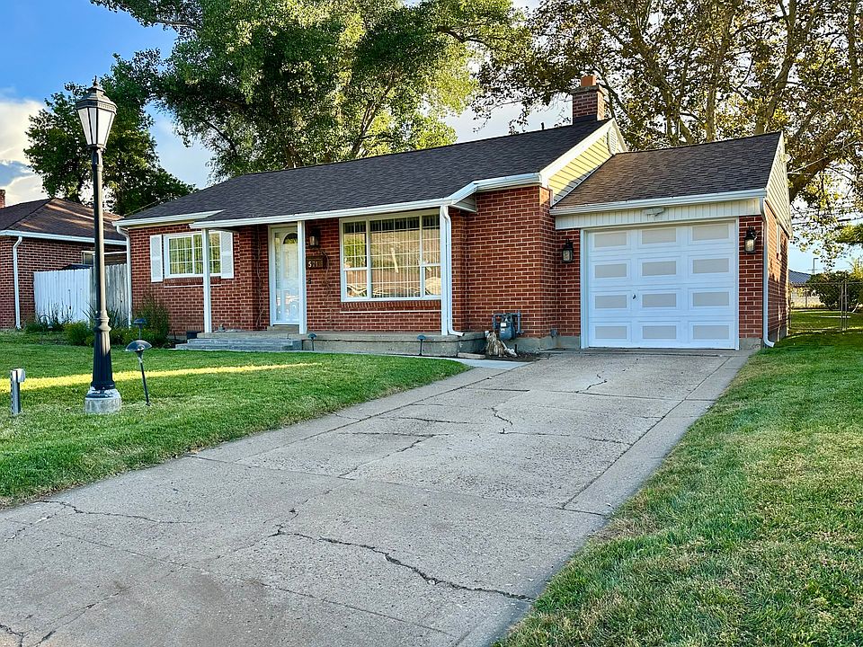 1st image of 571 E Ben Lomond Ave