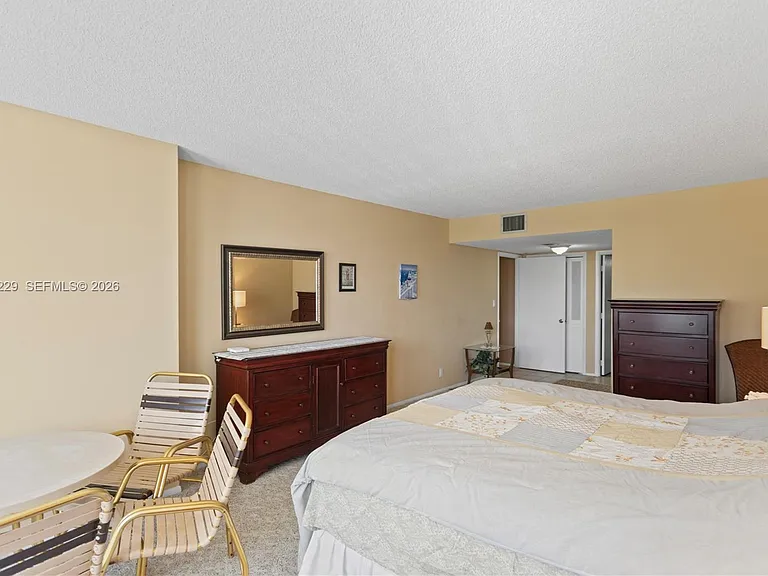 4020 Galt Ocean Dr #203 — Photo 45