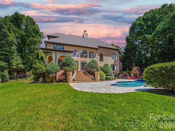 2nd image of 18805 Windy Point Dr