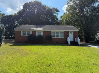 105 Summersill Dr, Jacksonville, NC 28540