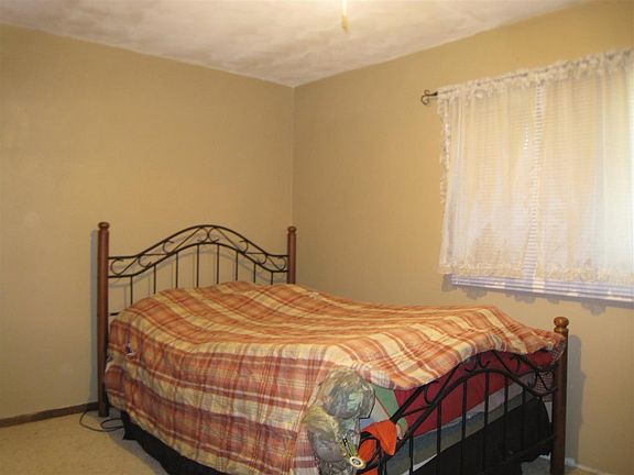 5th image of 4 Sunny Hill Ln