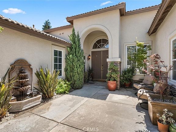 4th image of 13675 Village Ct