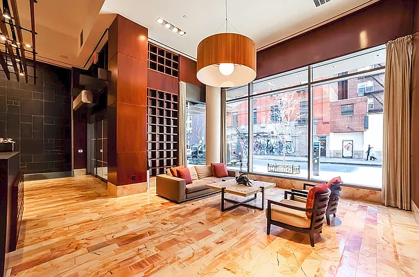 Sold by (Legacy) Elegran | media 10