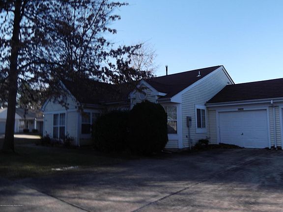 5th image of 1236A Thornbury Ln