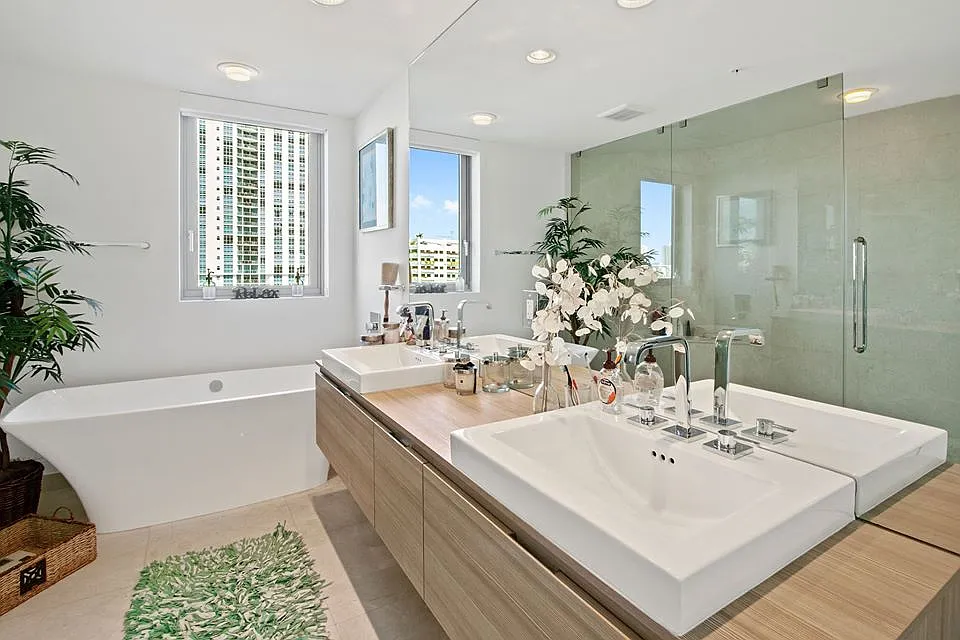 2 bed, 1459 sqft, $6,500 — Photo 4