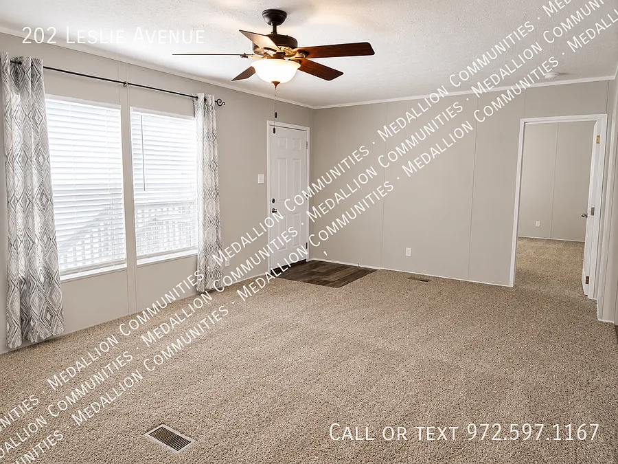 3 bed, 1400 sqft, $1,599 — Photo 3