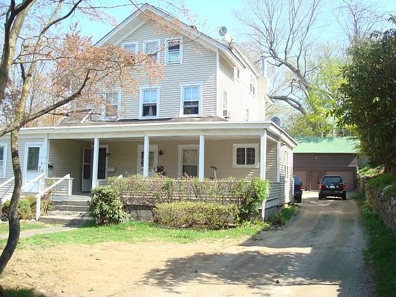 3rd image of 26 Oak St