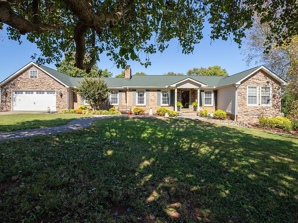 1st image of 2722 Highland Park Dr