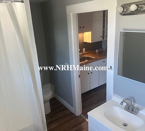 5th image of 156 Holland St #3