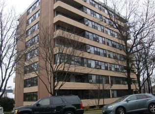 905 166th St #3C, Beechhurst, NY 11357