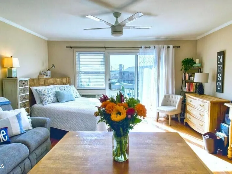 5 Ocean Ave #5B — Photo 1